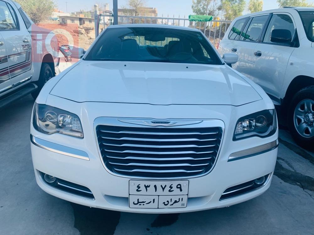 كرايسلر 300